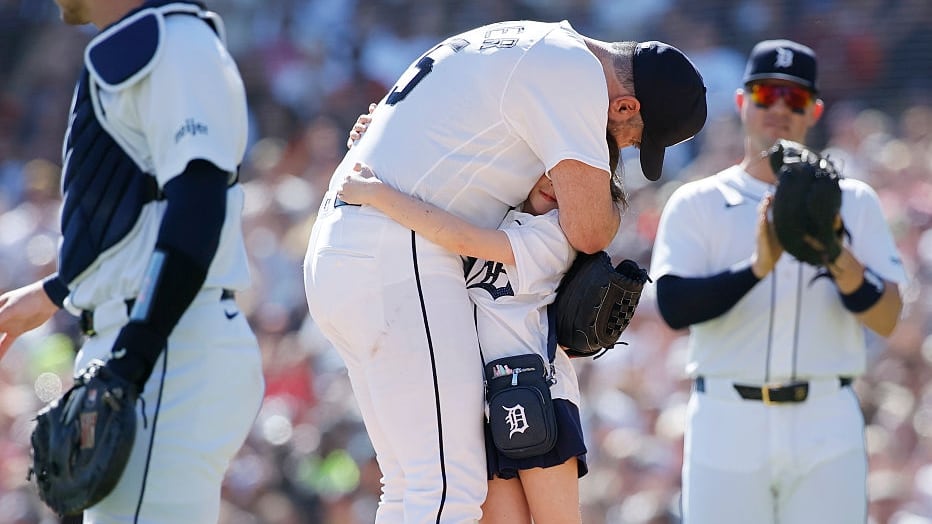 Verlander's Farewell: Daughter Joins Pitcher on Mound for Emotional Send-off